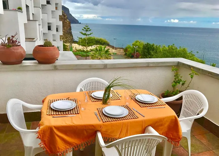 En Playa Chica, Gaviotas *