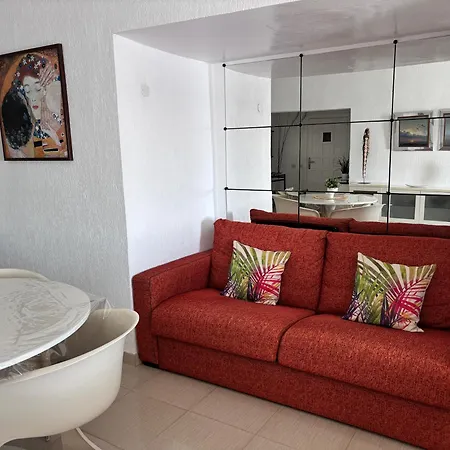 En Playa Chica, Gaviotas Apartmán *