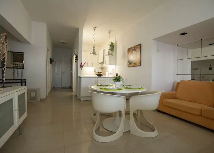 En Playa Chica, Gaviotas * Σάντα Κρουζ Τενερίφης