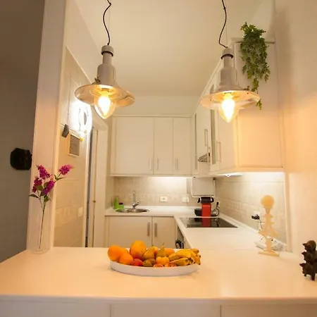 En Playa Chica, Gaviotas Apartment *
